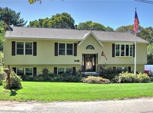 105 Foxon Rd, East Haven, CT 06513