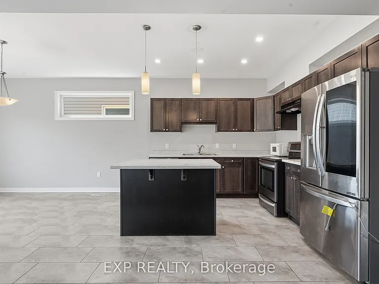 15 Bowman Cres — Photo 8