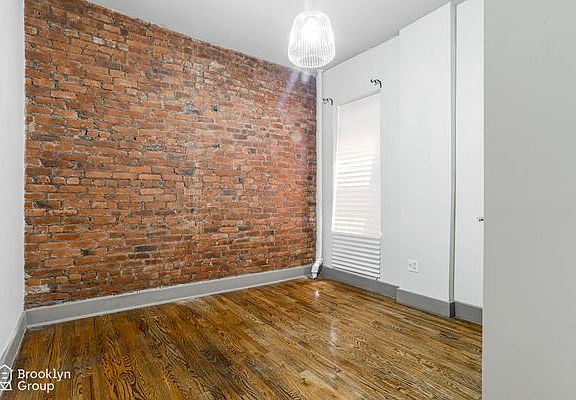 4th image of 705 Saint Marks Ave #1FLE