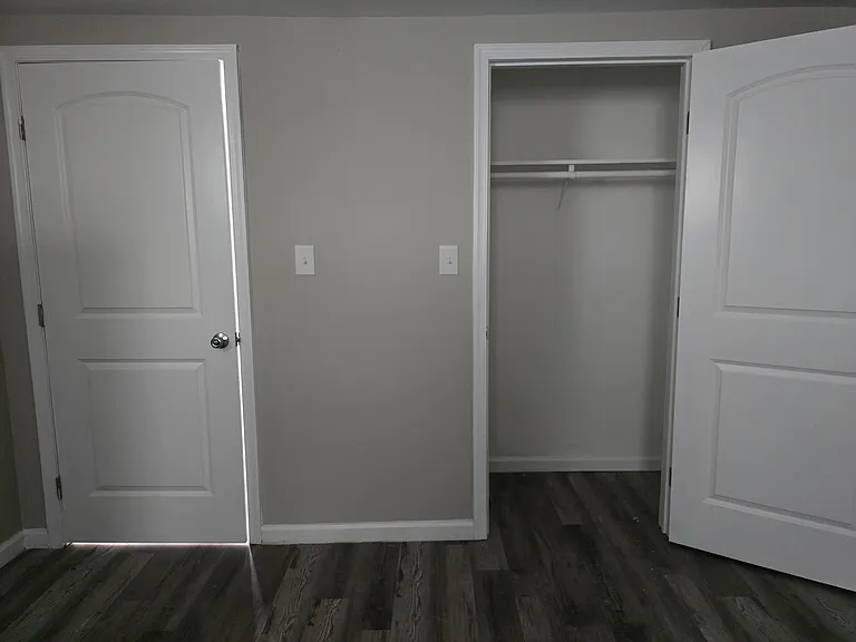 1914 Midland Rd #2 — Photo 3