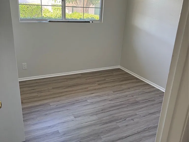 2725 Colanthe Ave — Photo 11
