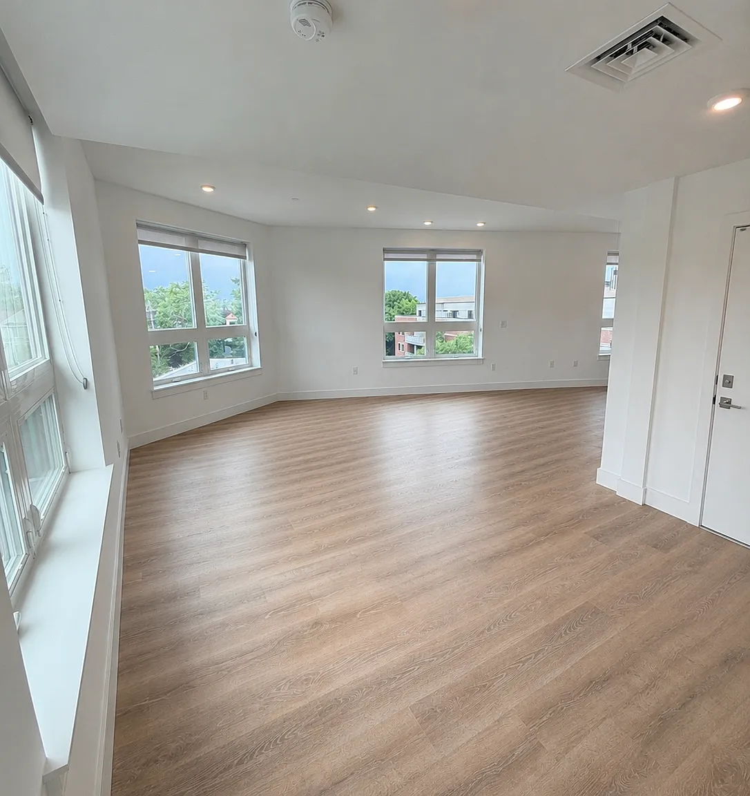 2 bed, 1300 sqft, $4,100 — Photo 3