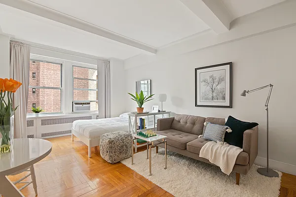 Sold by Compass | media 1