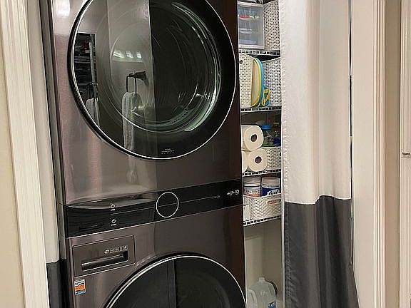 3rd image of 5034 Dolores Dr