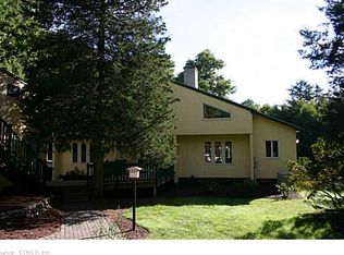 300 Cedar Ln, New Hartford, CT 06057