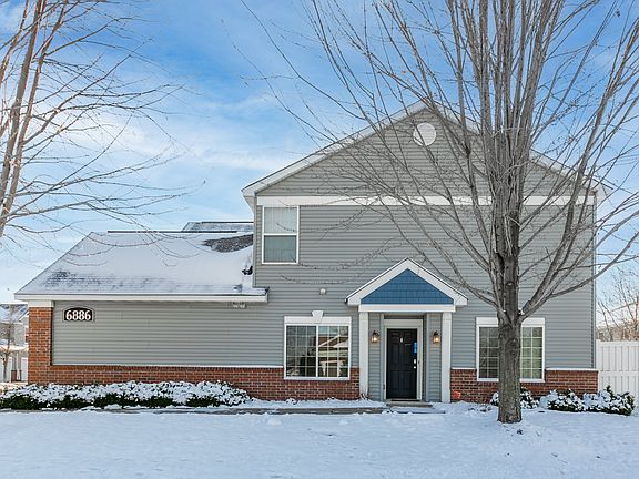 3rd image of 6886 139th Ln NW Unit 1