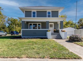 201 S Main St, Arrowsmith, IL 61722