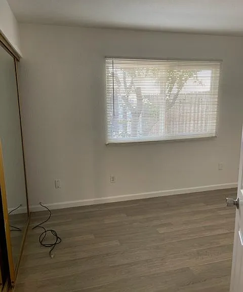 109 E Trident Dr — Photo 11