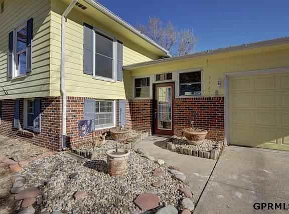2nd image of 5427 S 49th St