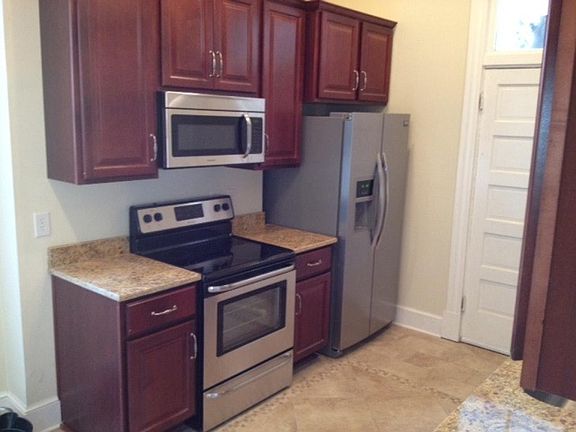 4th image of 1632 W Grace St #1