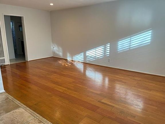 4th image of 2721 2nd St APT 108