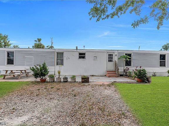 3rd image of 8106 Penny Dr