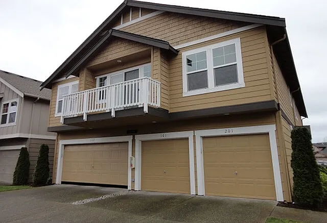 4658 Wade #201 — Photo 1