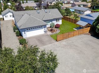 41 Smithfield Dr, Sequim, WA 98382