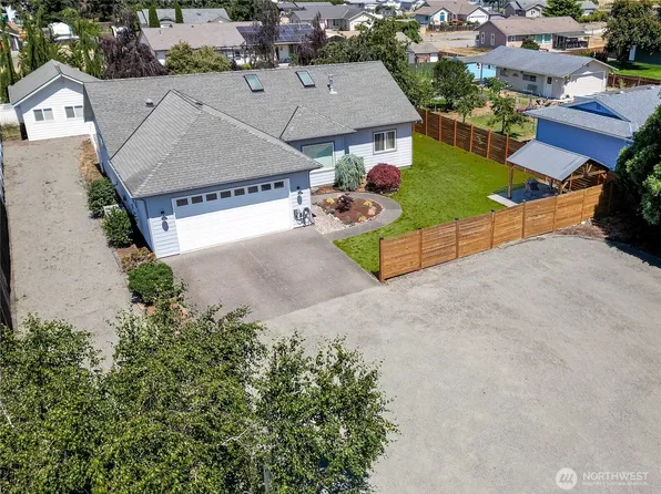 41 Smithfield Drive, Sequim, WA 98382