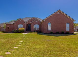 112 Mountain Valley Dr, Maumelle, AR 72113