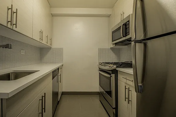 Rented by Halstead Real Estate | media 14