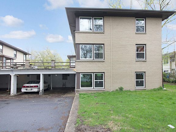 3rd image of 509 N Riverview Dr APT 2