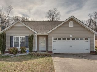 202 E Quail Hollow Way, Dickson, TN 37055