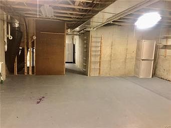 2nd image of 6830 Hunt Dr