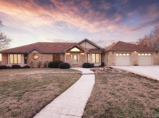 706 Victoria Hgts Ter, Salina, KS 67401