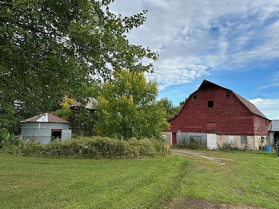 2nd image of 18042 60th Ave