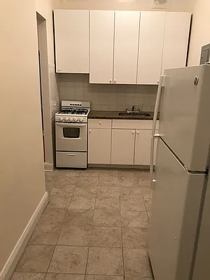 Rented by Roger Benayoun, LREB | media 9