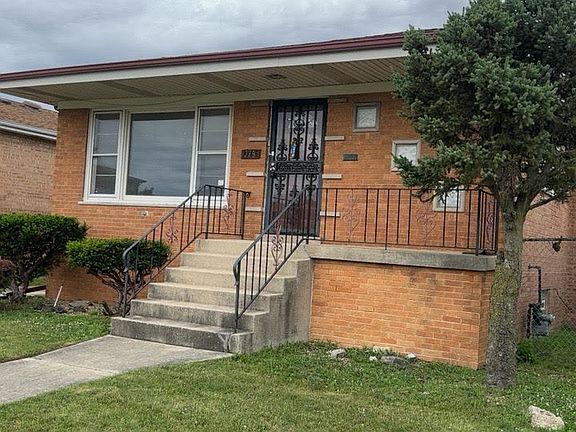 4th image of 379 Bensley Ave
