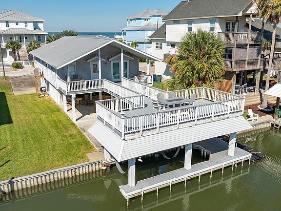 3rd image of 21911 Guadalupe Dr