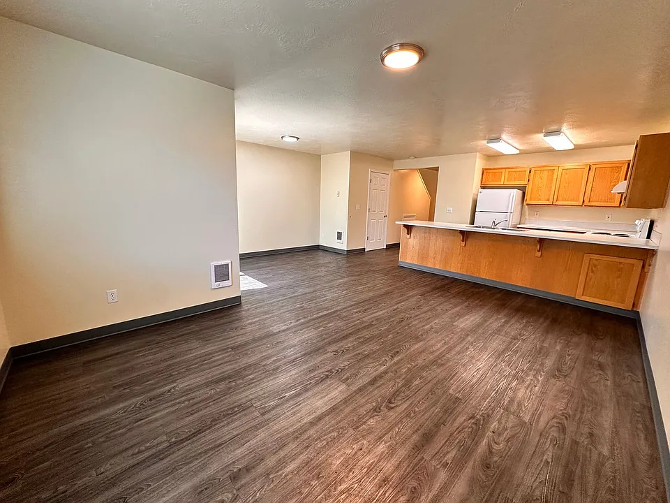 2607 S Cloverleaf Loop #2607