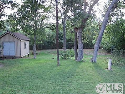2nd image of 421 Englewood Ln