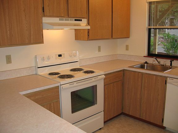 4th image of 5203 S Orchard St #D