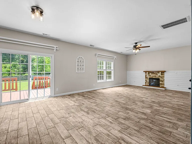 156 Old Beechtree Ln — Photo 21