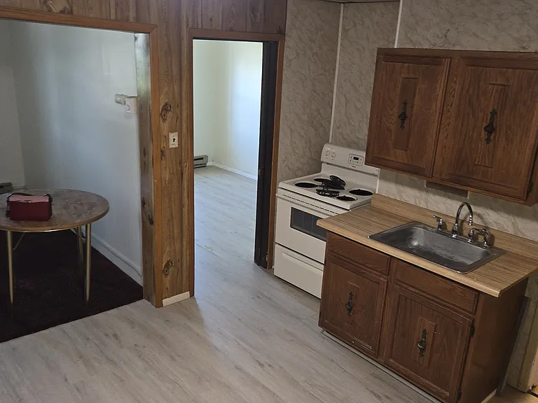 173 W Tilghman St #5 — Photo 1