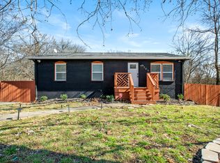 353 Kingview Dr, Nashville, TN 37218