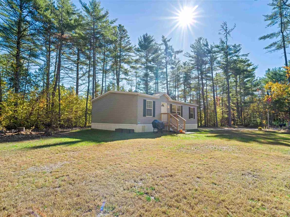19 Leisure Drive, Ossipee, NH 03864