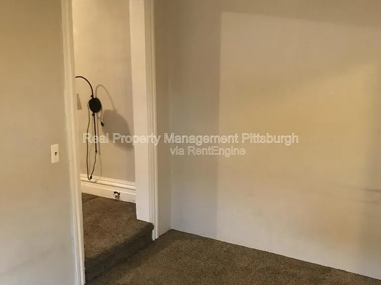 4554 Friendship Ave — Photo 9