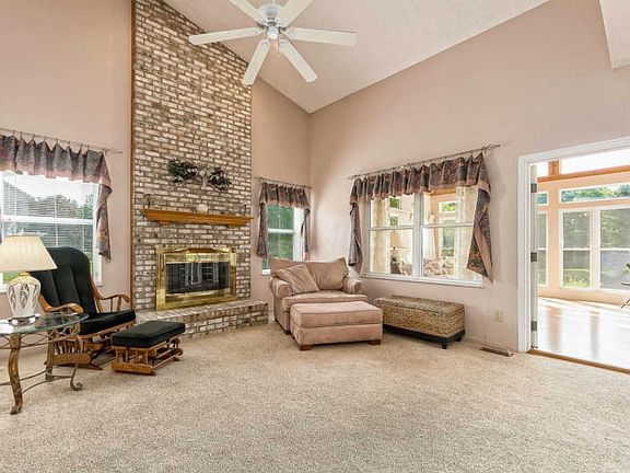 5th image of 6037 Round Tower Ln