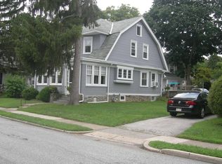 1227 Manor Rd, Havertown, PA 19083