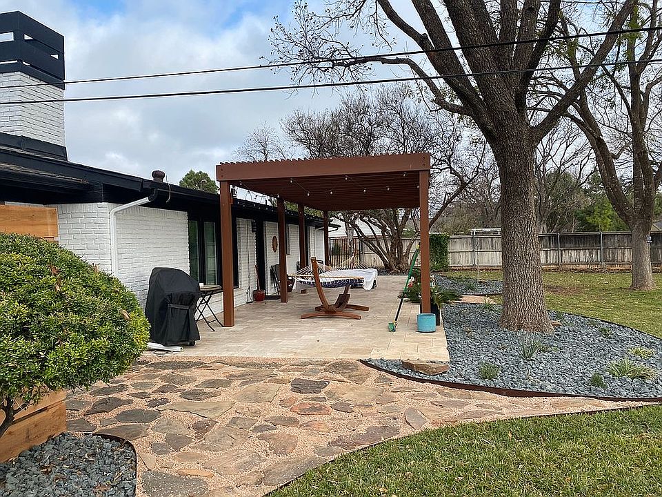 1st image of 1701 Elmwood Dr