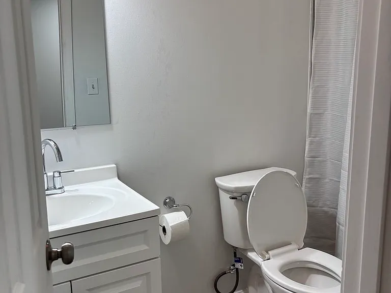 2604 Quincy Adams Dr — Photo 6