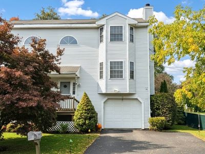 11 Phoenix St, Worcester, MA, 01604