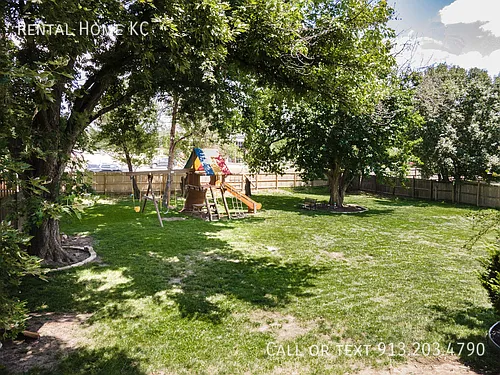 15730 W Locust St — Photo 32