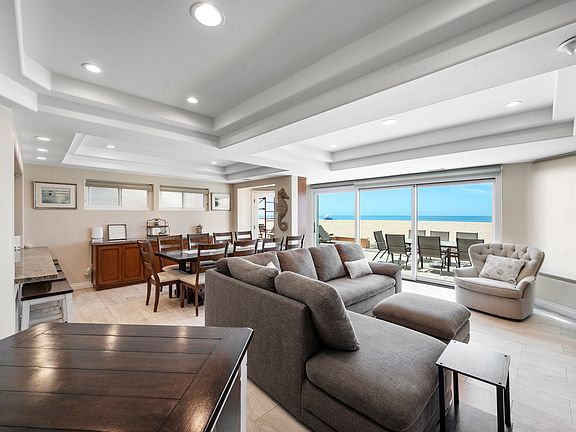 5th image of 4207 Seashore Dr