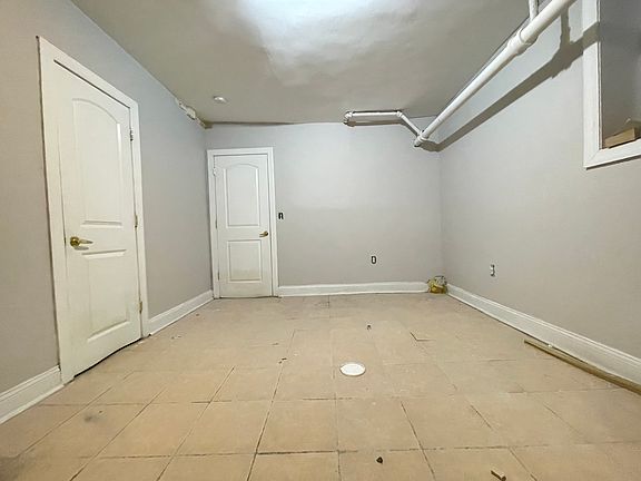 5th image of 130 Corbin Ave #B20e
