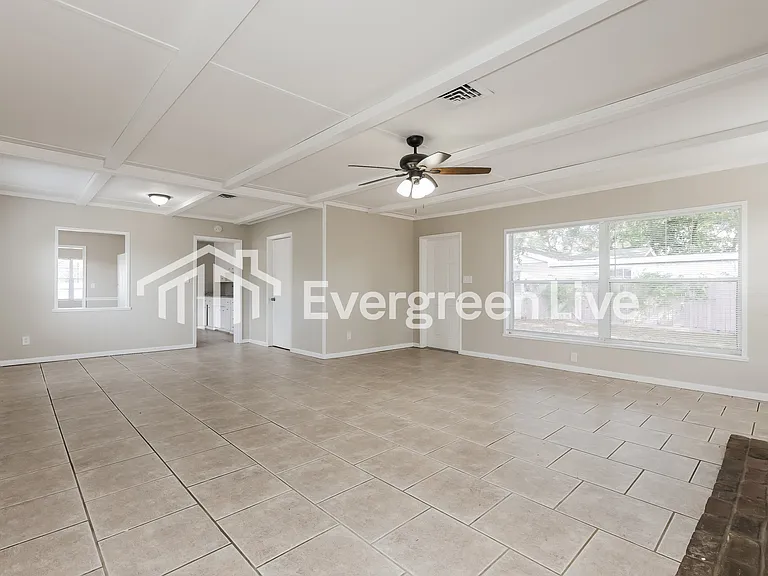 2307 Freemason St — Photo 5