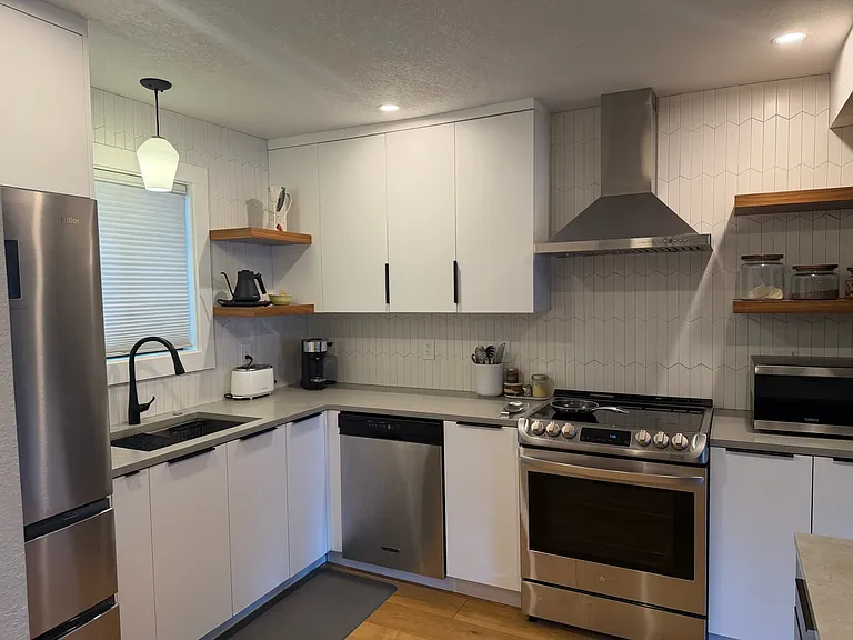 210 Boylston Ave E #205 — Photo 7