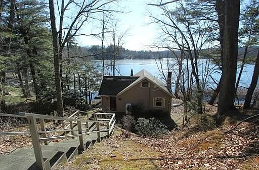 2nd image of 12 Lakeshore Dr