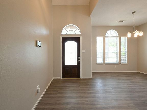 4th image of 20939 Jessica Rose Ln