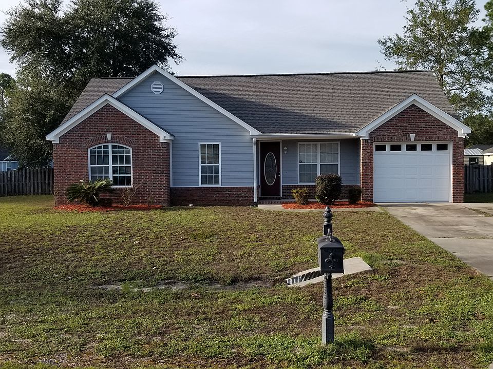1st image of 8 Hemlock Way
